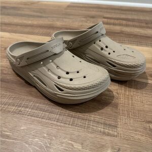Crocks off grid